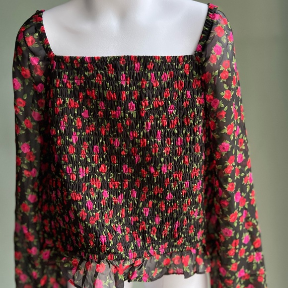 Art Class Girl's Size L 10/12 long Sleeve Black Shirt Red Flowers - Picture 3 of 3